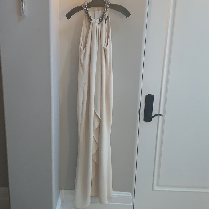 Carmen Marc Valvo Cream Gown